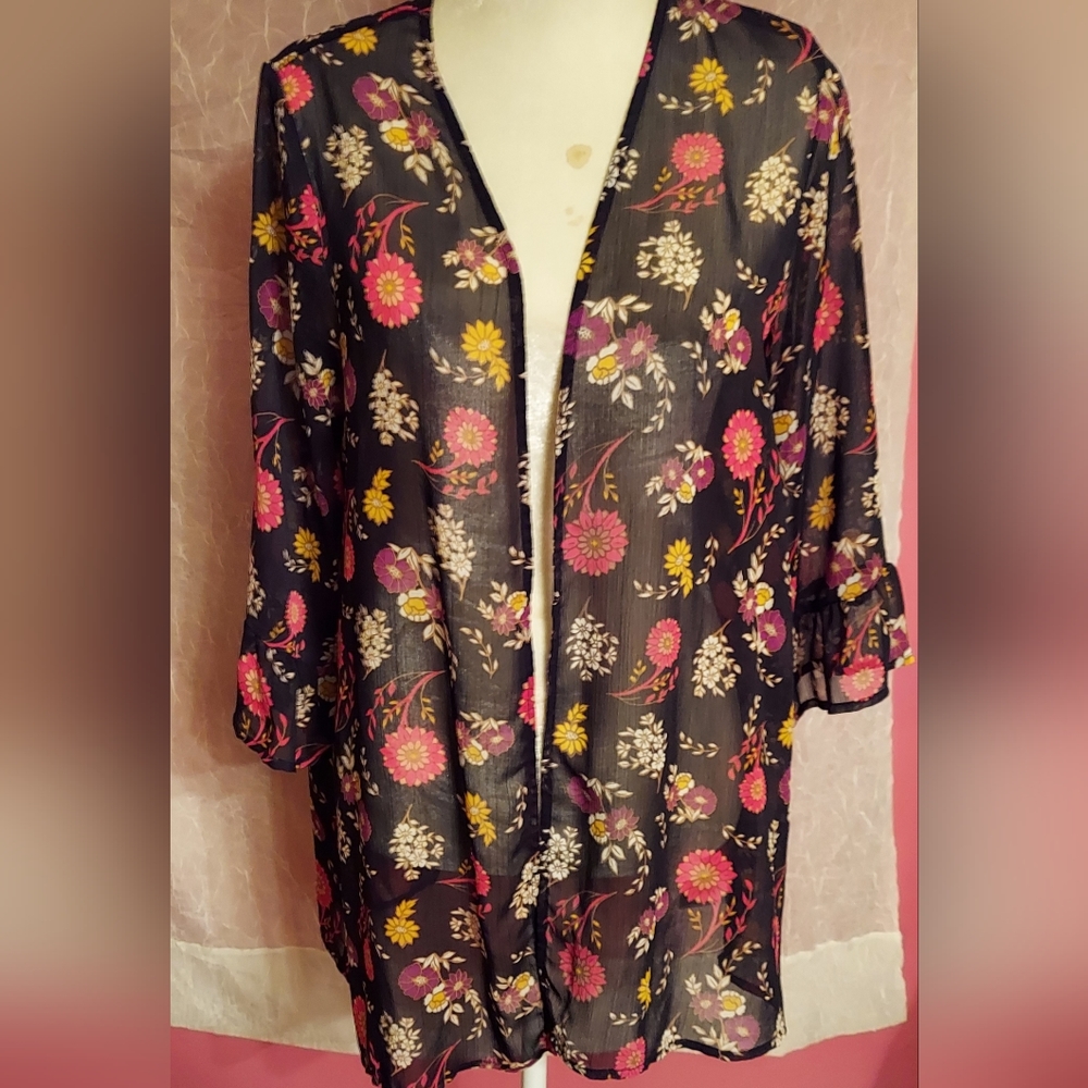 Womans Floral Xhilaration Sheer Cardigan / Kimono / Bolero Jacket in size Large